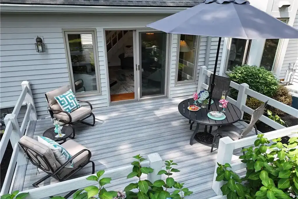 SPL townhouse exterior deck view