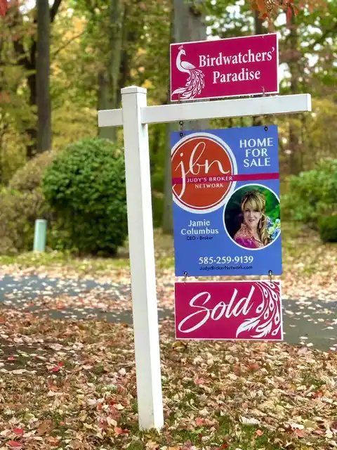 photo of Judys Broker Network CEO jamie Columbus' Sold property sign